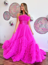 Vestido de fiesta largo de tul rosa sin tirantes, corte en A, con volantes