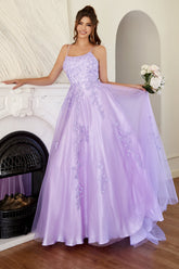 Elegante vestido de graduación corte A color lavanda