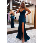 Robe de bal longue à bretelles spaghetti et col en V, à lacets et fente