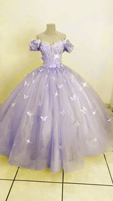 Vestido de quinceañera color lavanda con estampado de mariposas, estilo baile, con hombros descubiertos Y6594