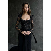 Robe de soirée longue sirène à col carré et manches longues en dentelle et perles avec fente