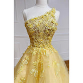 Vestido de fiesta amarillo único con apliques 3D y un solo hombro