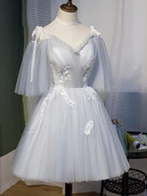 Chic Sleeveless Lace Appliques Tulle Princess Homecoming Dresses