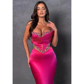 Vestido de noche formal de sirena sin tirantes, de satén con pliegues y cuentas