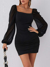 Vestidos de noche cortos, de gasa plisada, transparentes, de color liso, con mangas abullonadas sueltas y escote cuadrado en la abertura lateral.