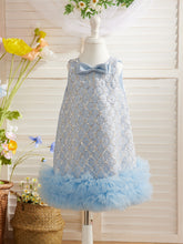 Vestido de cumpleaños de satén con lentejuelas hasta la rodilla