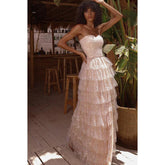 Robe de bal scintillante sans manches à épaules dénudées et fente latérale