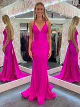 Vestido largo de fiesta de satén rosa sirena con escote en V y espalda descubierta