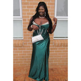 Robe de bal sexy et tendance, col en V, épaules dénudées, sans manches, froncée, avec perles