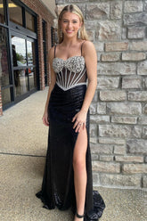 Vestido de fiesta largo de sirena con lentejuelas, tirantes finos negros brillantes y corsé con pedrería