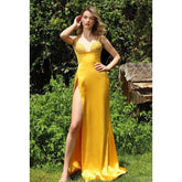 Robe de soirée longue fourreau à paillettes et perles, col en V, avec fente