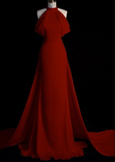Encantador vestido de noche color burdeos con cuello halter y corte sirena, con cola Y6987