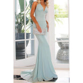 Robe de soirée longue en satin à col en V et dos nu