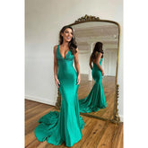 Robe de bal sirène sexy à col en V et perles pour femme