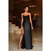 Vestido largo formal de fiesta con abertura y apliques de encaje sin tirantes y corte tubo/columna