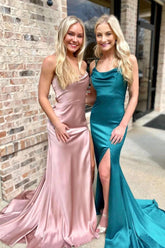 Robe de bal longue rose poudré à fines bretelles sirène