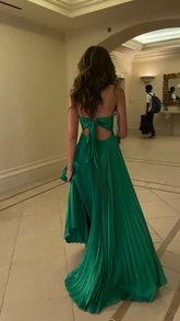 Robe de soirée longue verte plissée à nouer dans le dos Y4000