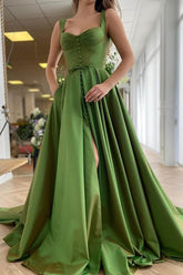 Robe de bal longue verte princesse trapèze à décolleté cœur et fente