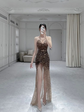 Vestido largo de noche sexy con escote corazón y abertura, estilo glamuroso Y6706