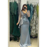 Robe de soirée sexy à col en V et manches longues plissées