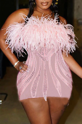 Vestido corto rosa con pedrería y falda esponjosa para niña, modelo Y781