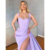 Robe de soirée longue lilas à bretelles spaghetti et fente haute