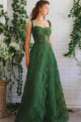 Robe de bal vert foncé coupe trapèze en tulle et dentelle à fines bretelles, robe de soirée