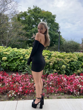 Robe noire sexy mini robe de bal noire Y4529