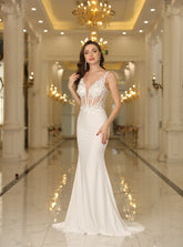 Elegante vestido largo hasta el suelo con escote en V, sin mangas, apliques de encaje y corte sirena