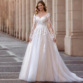Vestidos de novia elegantes con escote en V, tallas grandes, encaje, manga larga, blanco, espalda descubierta, tul, cola de barrido.