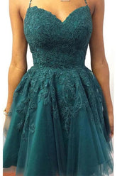 Vestidos de fiesta cortos de encaje verde esmeralda con cuello halter, vestidos de graduación para baile de bienvenida PD448