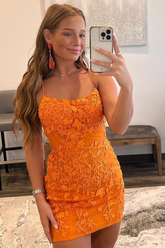 Lindo vestido ajustado de encaje naranja con escote redondo para baile de bienvenida Y2919