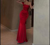 Robe de soirée élégante en satin rouge asymétrique, robe de soirée rouge sexy Y4063