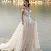 Robes de mariée de luxe en dentelle sexy, épaules dénudées, sans manches, dos nu, style bohème, charmantes et simples, collection 2023