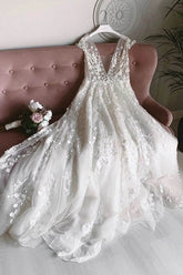 Baoleely White Tulle V-neck Sleeveless Open Back Long Lace Flower Wedding Dresses,MW462