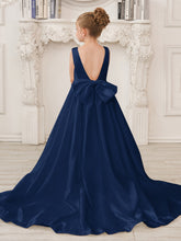 Vestido de niña de las flores de satén sin mangas, corte princesa, con cola y lazo.