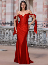 Robe de bal trompette à épaules dénudées, lacets et nœud