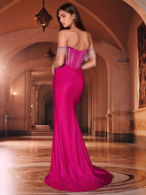 Vestido de sirena de lujo con cristales brillantes y corpiño transparente y sexy