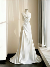 Classy Strapless Satin Pearls Chain White Prom Dress A Line Evening Dress Y8684