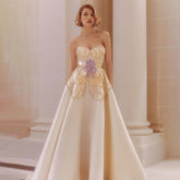 Robe de soirée luxueuse beige à perles et papillons pour femme, tenue de mariage élégante en satin, décolleté en cœur, LA72195