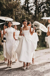 Vestido de novia blanco modesto de satén, corte en A, escote cuadrado WD737