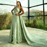 Robe de soirée de luxe Dubaï vert sauge avec cape et feuilles 3D LA72724