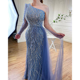 Elegante vestido de noche de sirena gris con falda de un solo hombro y plumas y cuentas para mujer, para fiesta 2025 LA71789