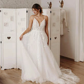 Robes de mariée sexy épaules dénudées sans manches, bretelles spaghetti, col en V, dos nu blanc simple, plissées, style princesse