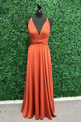 Vestido largo de dama de honor naranja con detalle cruzado BD135