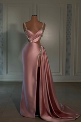 Vestido de noche rosa glamuroso con escote corazón, tirantes finos y abertura alta en la cola Y6714