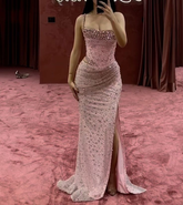 Vestido de noche largo de sirena rosa encantador con cuentas, tirantes finos y abertura, ideal para fiestas de graduación (Y7970)