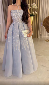 Charming Strapless A-line Evening Dress With Appliques Y5962