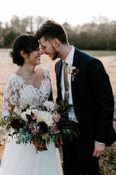 Robe de mariée rustique en dentelle, coupe trapèze, manches longues, style bateau, référence WD522