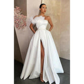 Vestido de fiesta sin tirantes, corte en A, abertura alta y bolsillos